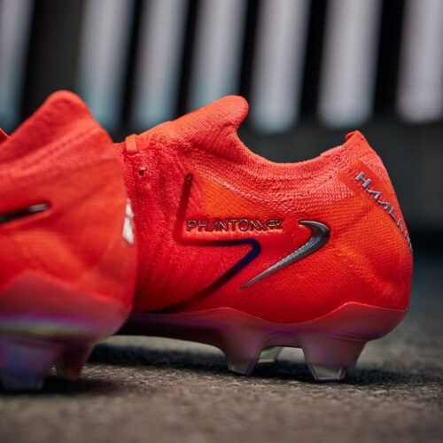 Image de l'article Erling Haaland reçoit sa toute première chaussure signature Nike