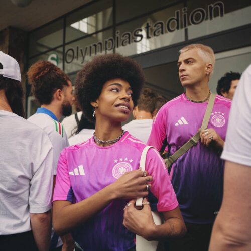 Image de l'article Pourquoi le nouveau maillot extérieur divise en Allemagne ?