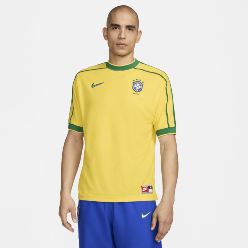 Image de l'article Nike réédite le maillot du Brésil de 1998 ! Iconique