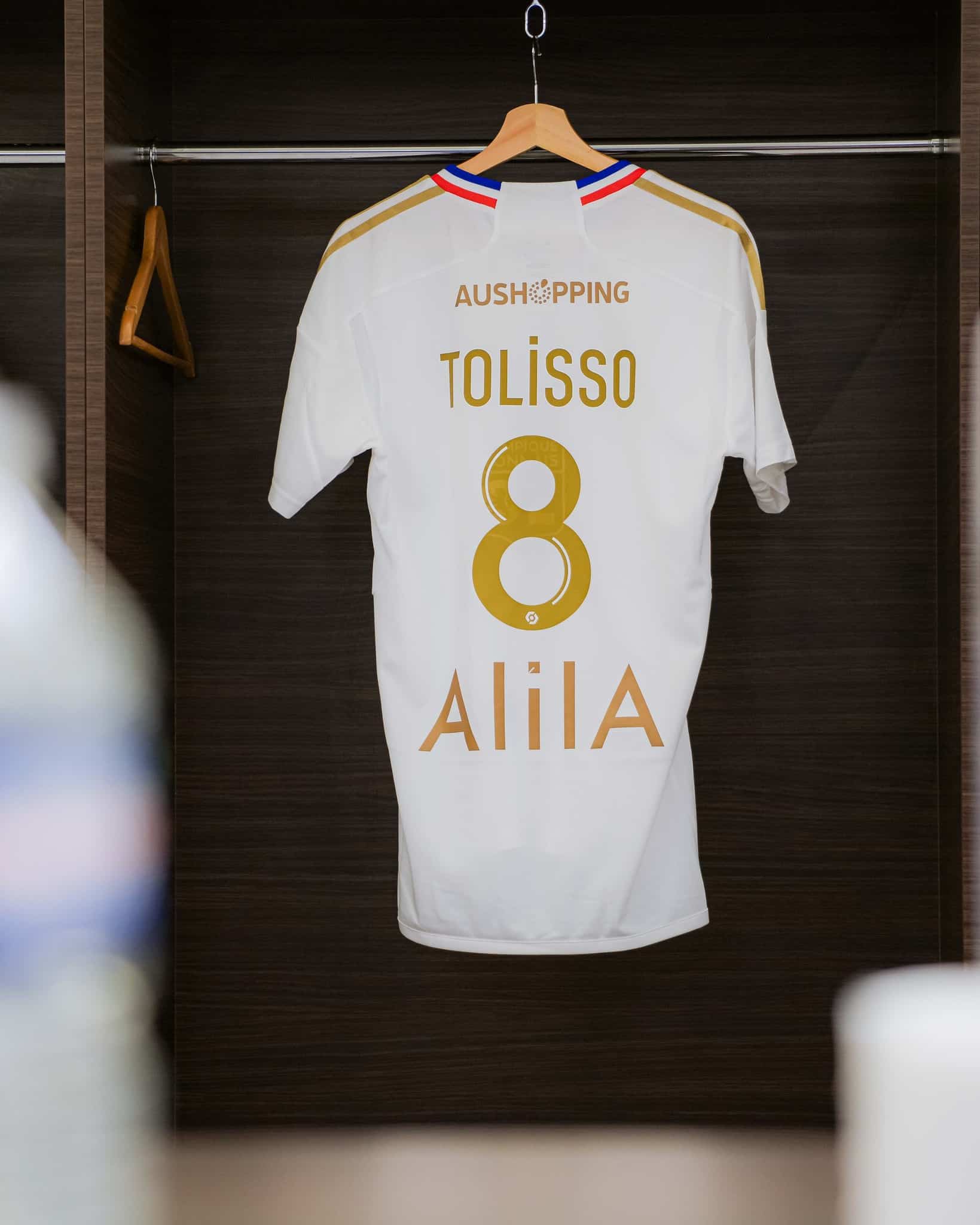 maillot domicile ol 2023 2024 adidas 4