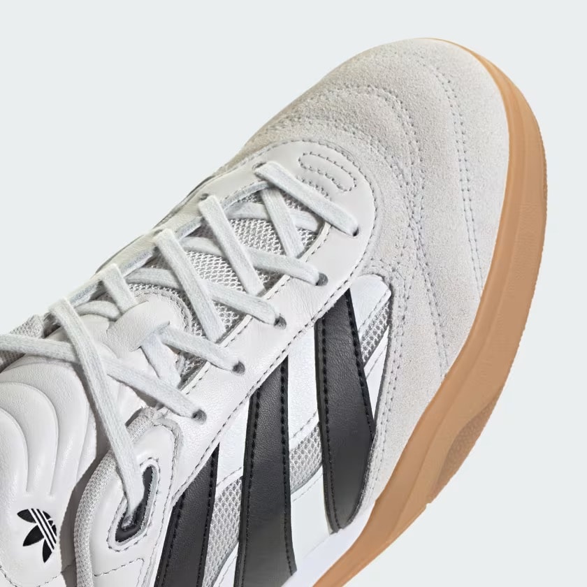 chaussure adidas predator mundial 4