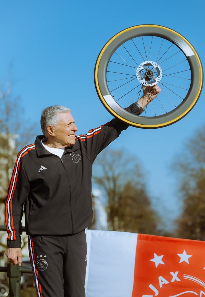 collection adidas ajax amsterdam cycliste