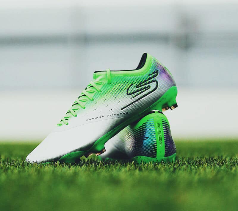 crampons razor skechers laser 1