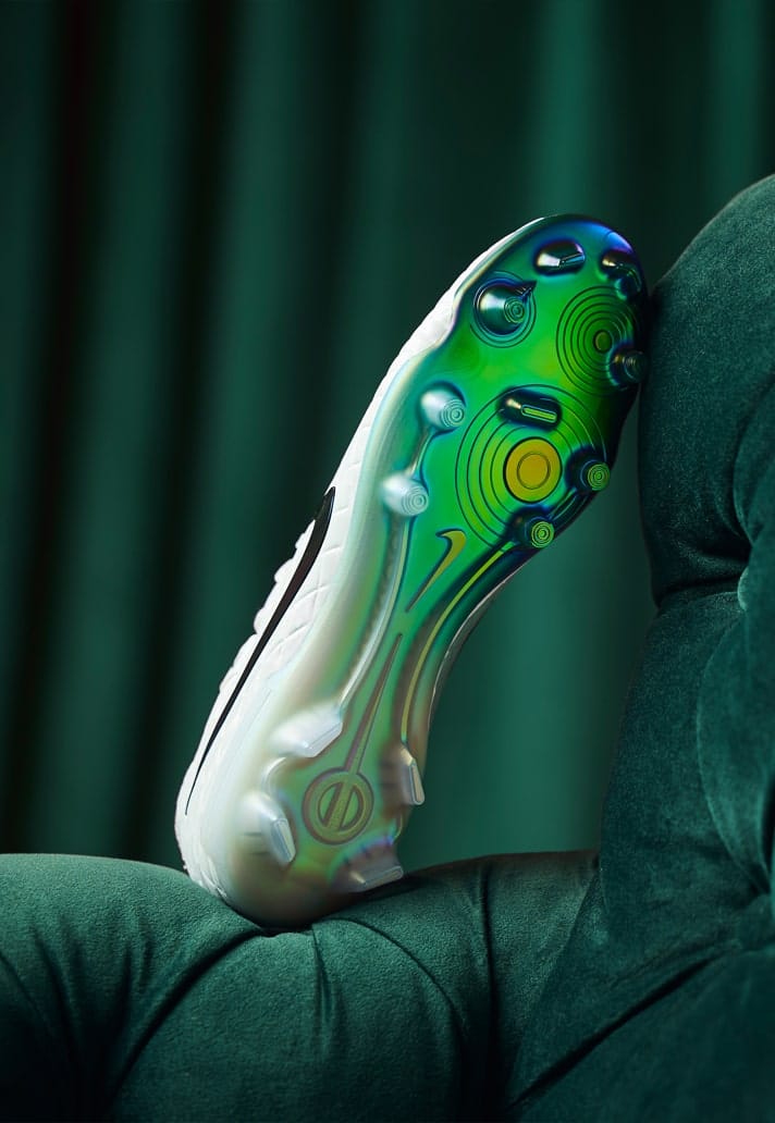 Nike Tiempo : un autre crampon d?�voil?� pour les 30 ans du mod?�le