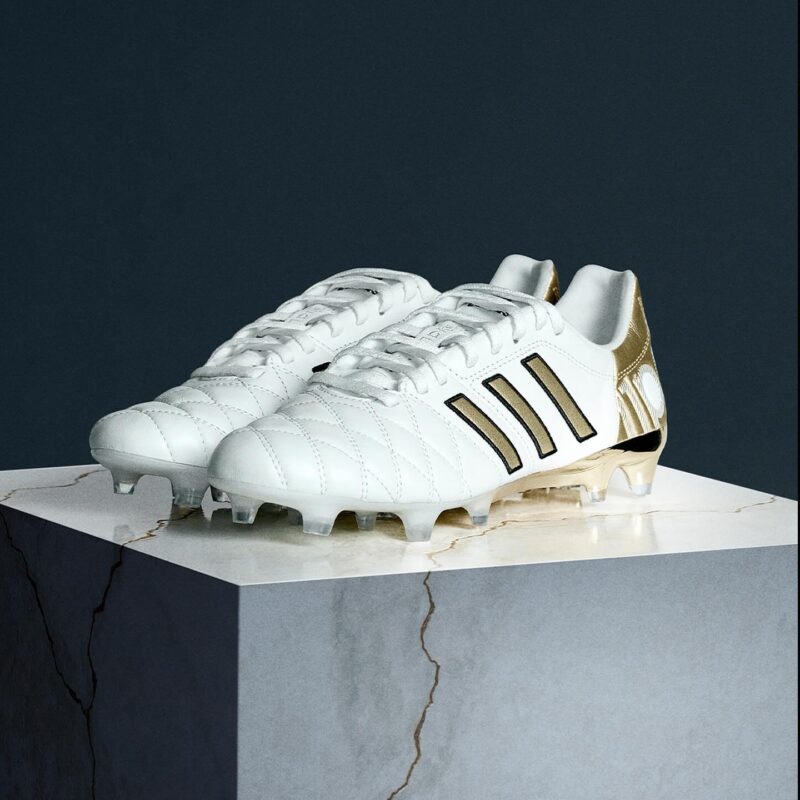 crampons toni kroos blanche or