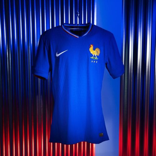 Image de l'article Pourquoi il n'y a pas d'étoiles sur les maillots de l'équipe de France féminines ou des Espoirs ?