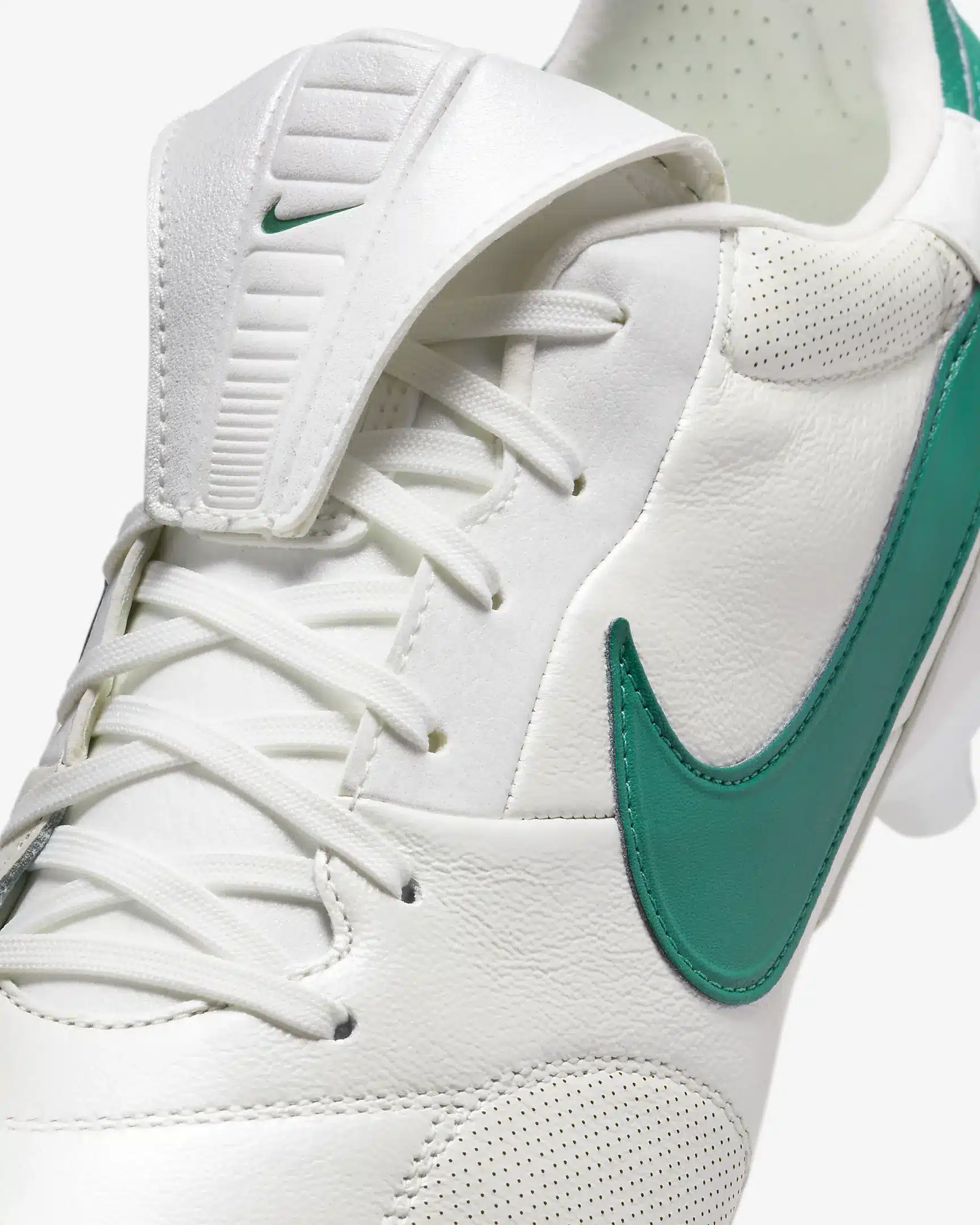 nike premier 3