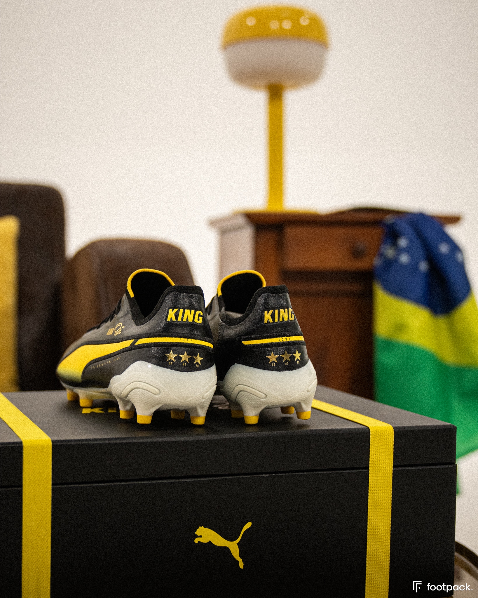 crampons puma king pelé