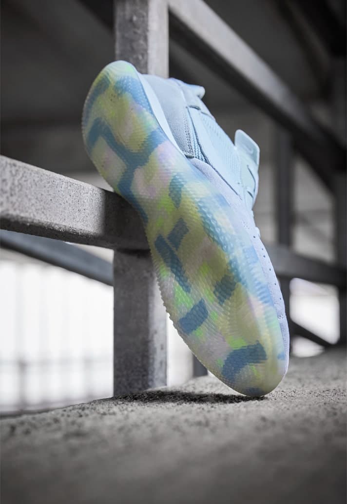 crampons street gato socal pack nike