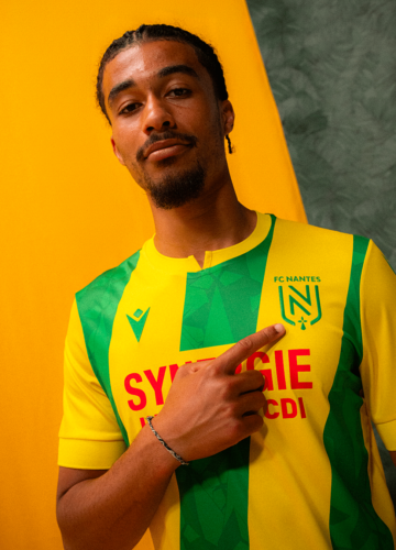 Image de l'article Les rayures de retour sur le nouveau maillot du FC Nantes 24/25