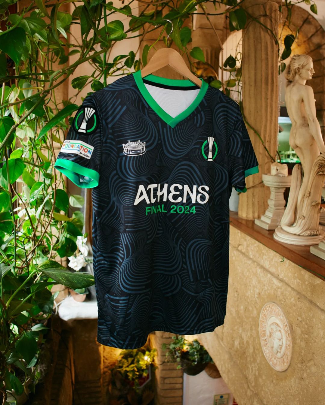 maillot finale europa conference league 2024 uefa