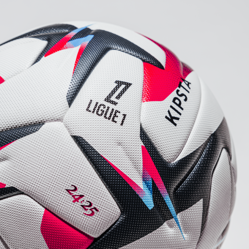 Kipsta Pr sente Les Nouveaux Ballons De La Ligue 1 Et Ligue 2 24 25 kipsta-pr-sente-les-nouveaux-ballons-de-la-ligue-1-et-ligue-2-24-25
