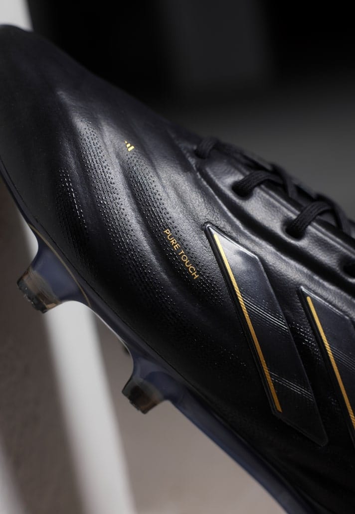 crampons dark spark pack adidas
