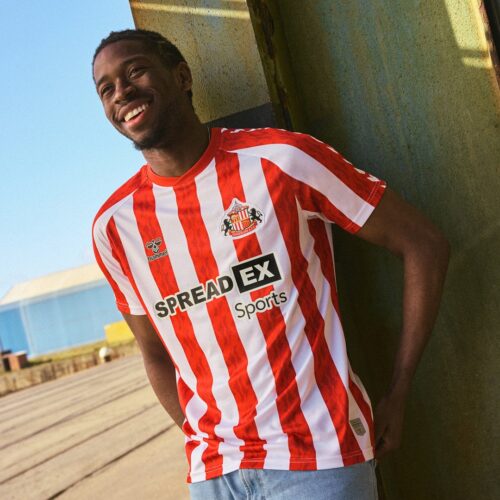 Image de l'article Sunderland dévoile son maillot 24/25 avec son nouvel équipementier hummel