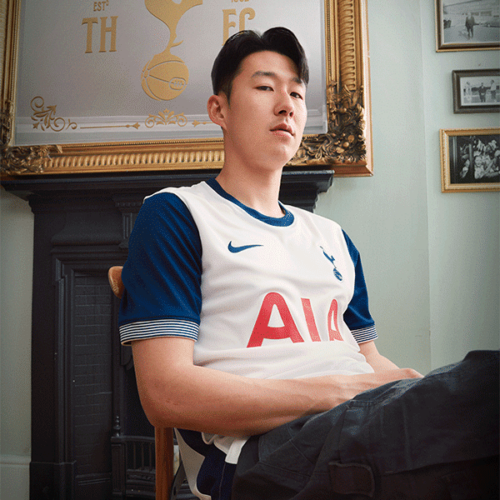 Image de l'article Nike apporte (enfin) un peu de contraste au maillot de Tottenham pour 2024/25