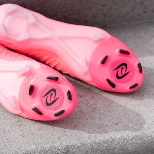 Image de l'article Adrien Rabiot change enfin de crampons ! Une signature avec Nike à la clé ?