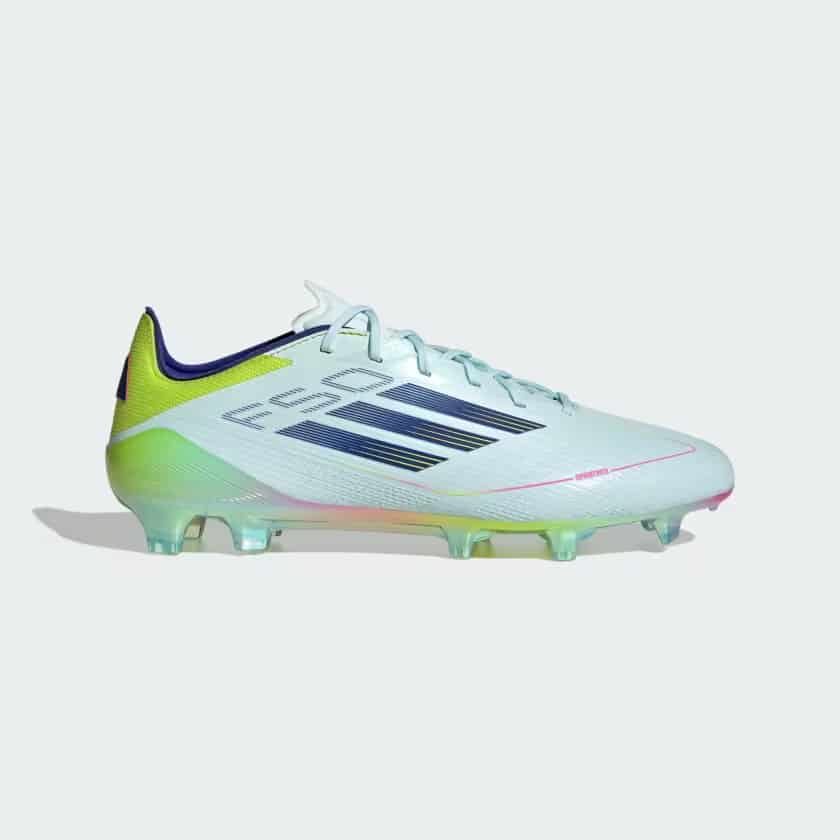 Pour les femmes et les JO, adidas d?�voile de nouveaux crampons