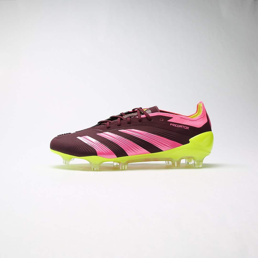 aitana bonmati crampons adidas predator