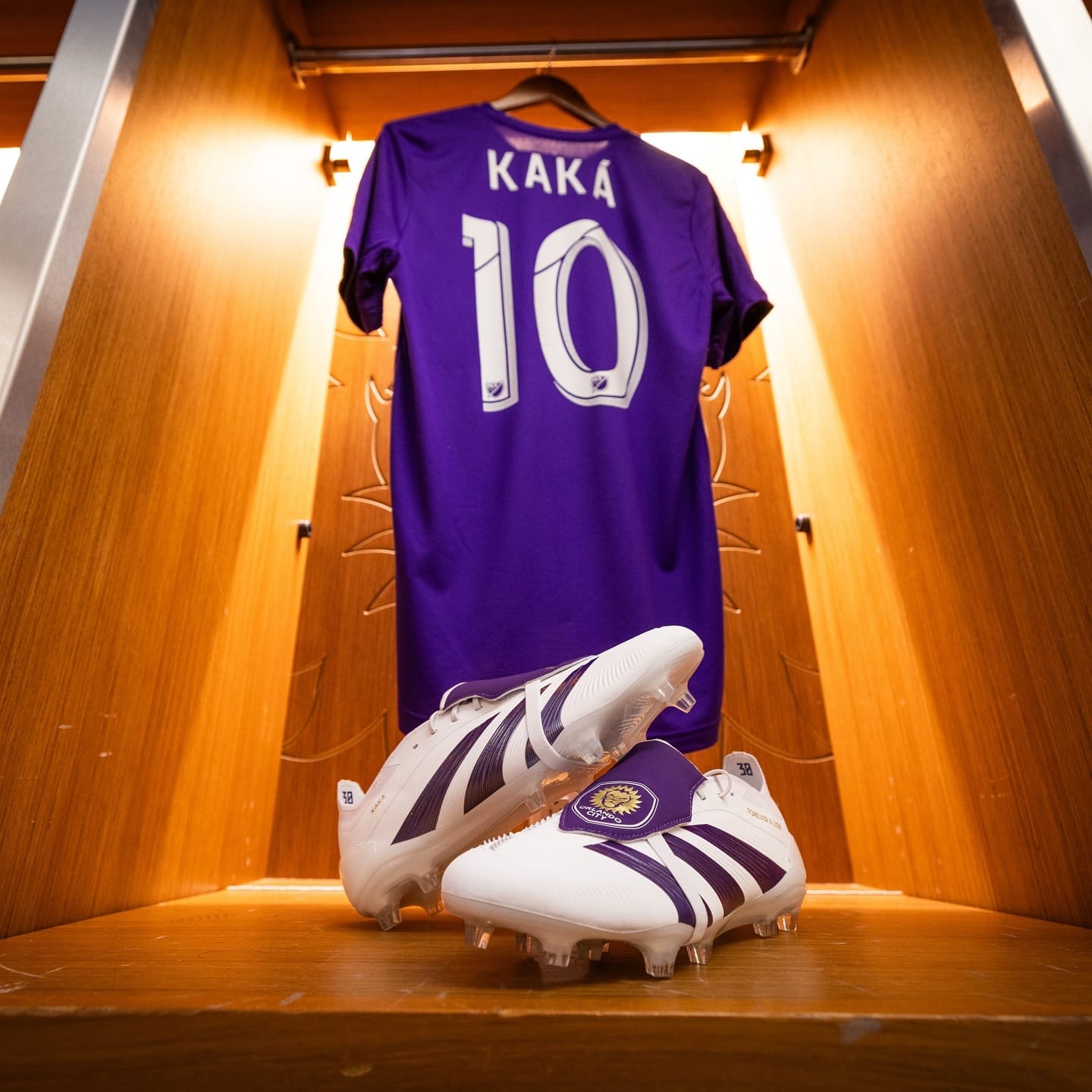 crampons kaka predator orlando city