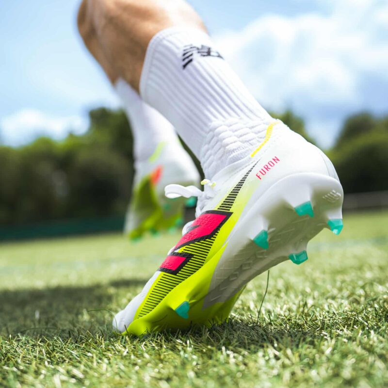 crampons new balance furon 2024