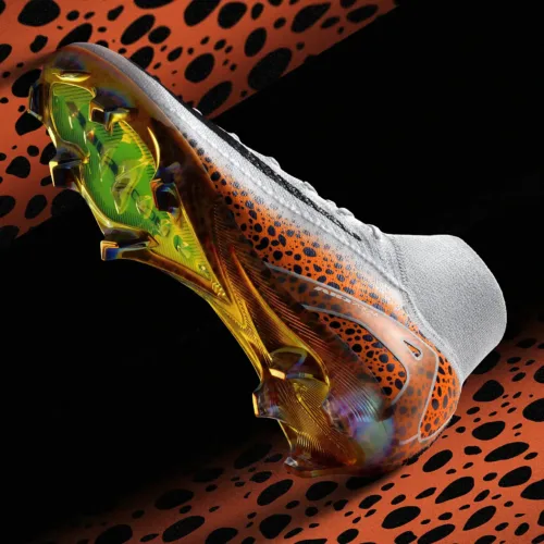 Image de l'article Pour les Jeux Olympiques, Nike lance des crampons arborant son iconique motif « Safari »