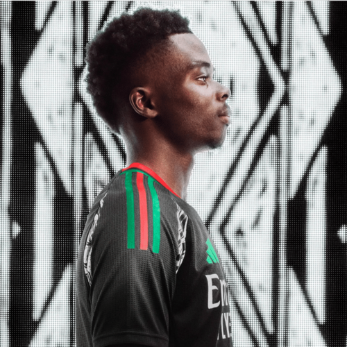 Image de l'article Arsenal sort un maillot en hommage à ses connexions avec l'Afrique