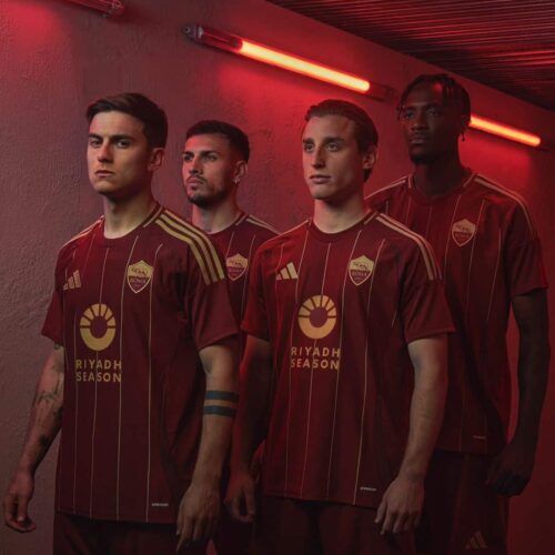 Image de l'article L'AS Rome rend hommage à son ancien stade à travers son nouveau maillot