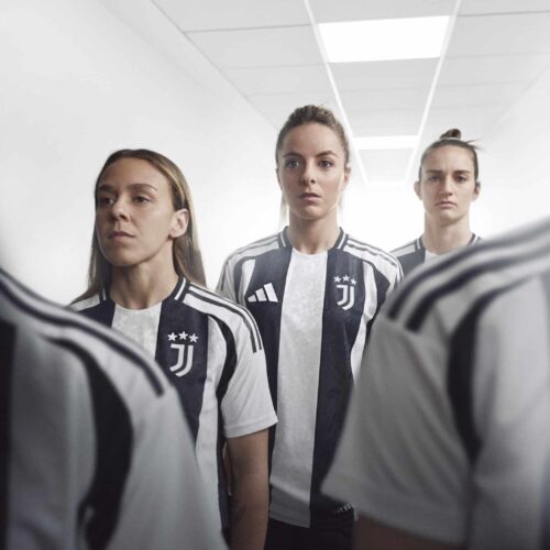 Image de l'article La Juventus présente un maillot basique pour 2024-2025