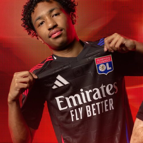 Image de l'article Retour du noir pour le maillot extérieur de l'OL