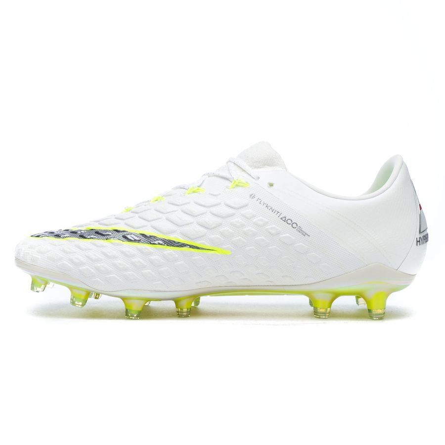 nike hypervenom phantom 3