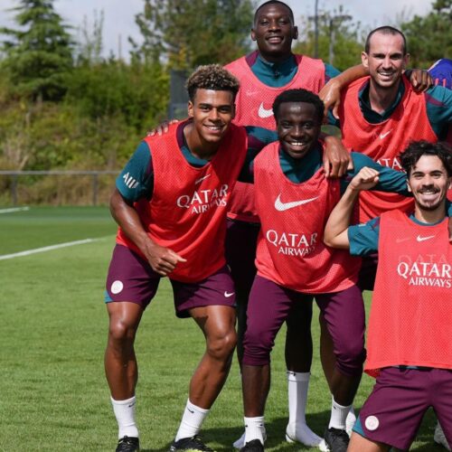 Image de l'article Désiré Doué avec des crampons Skechers !
