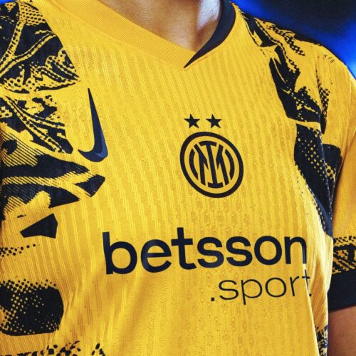 Image de l'article Inter, Atletico, Tottenham, Liverpool. Quand Nike dévoile ses maillots third en même temps