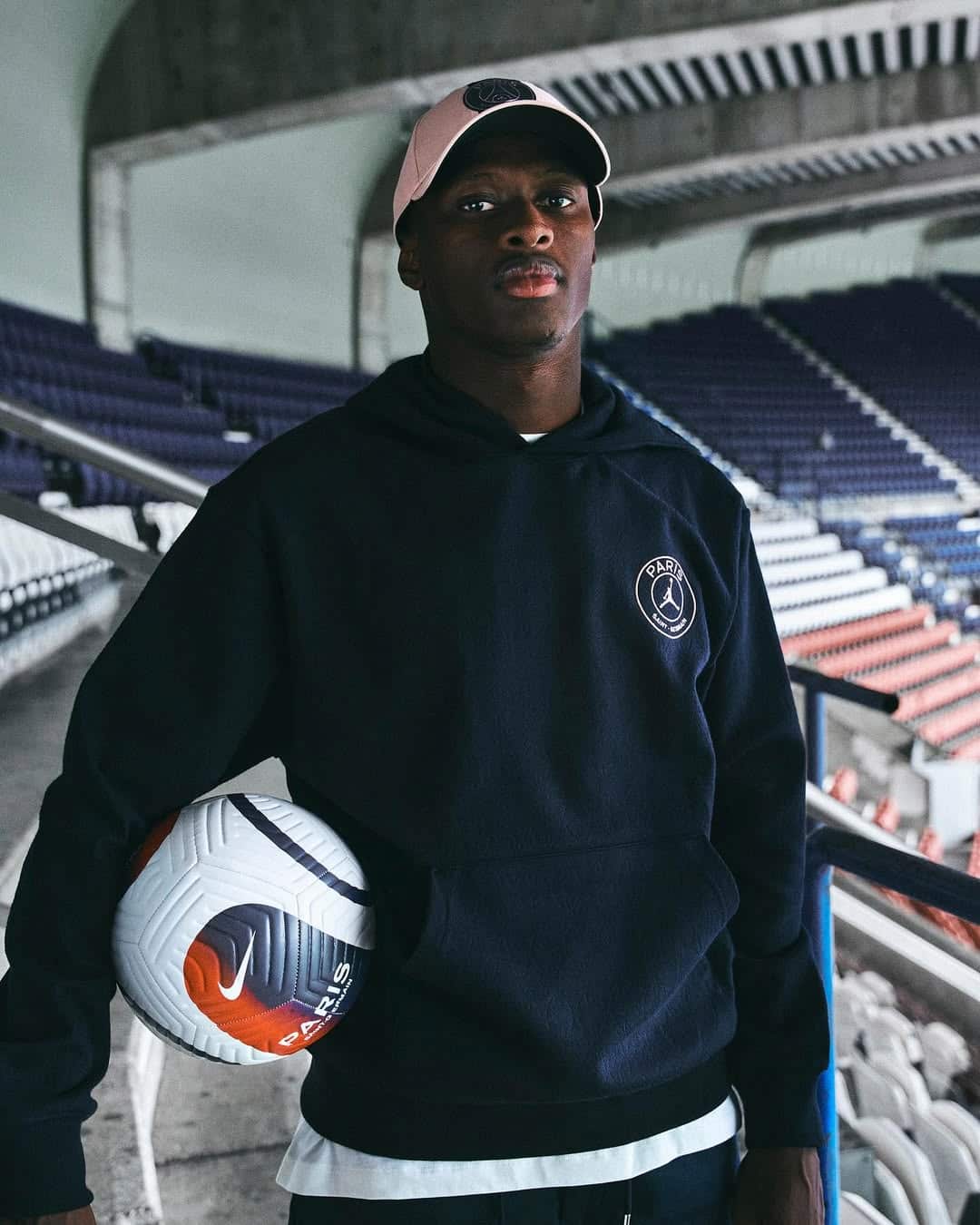 collection lifestyle psg jordan nike 2024 2025