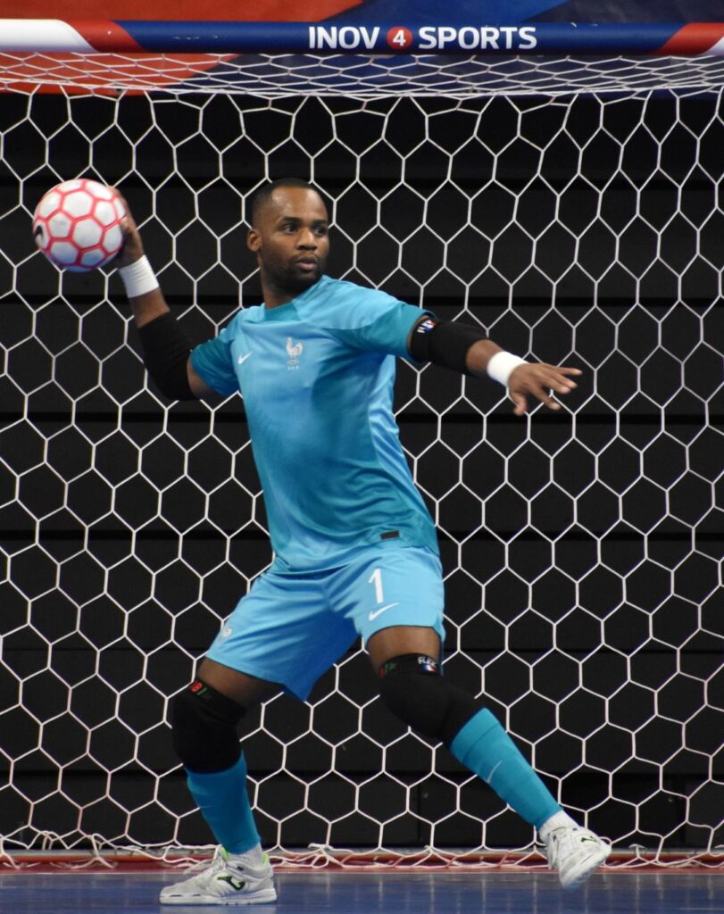 gardien futsal gants 1