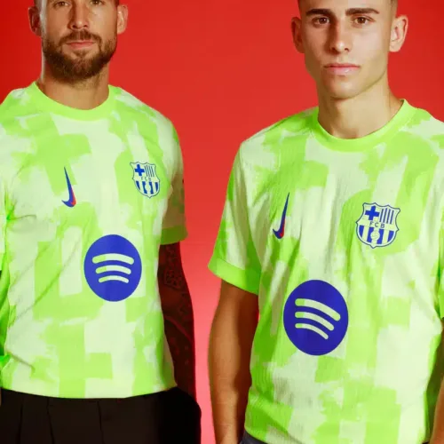 Image de l'article Nike dévoile le maillot third du Barça