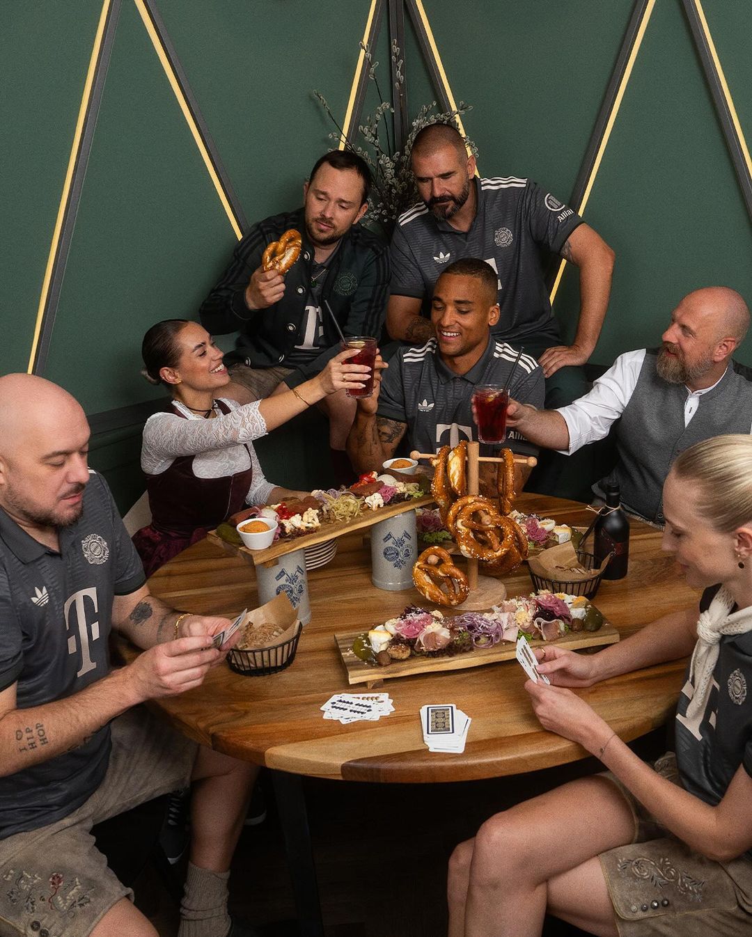 maillot bayern munich oktoberfest 2024 2025 adidas