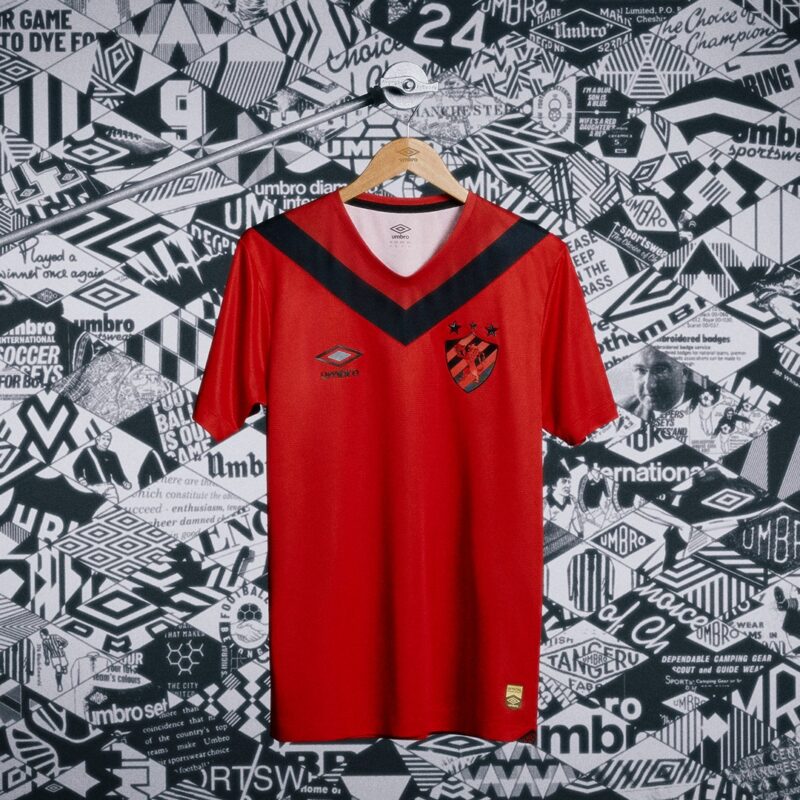 Maillot Vintage Umbro Blanc Taille L - Maillot De Foot Adulte Manches Courtes