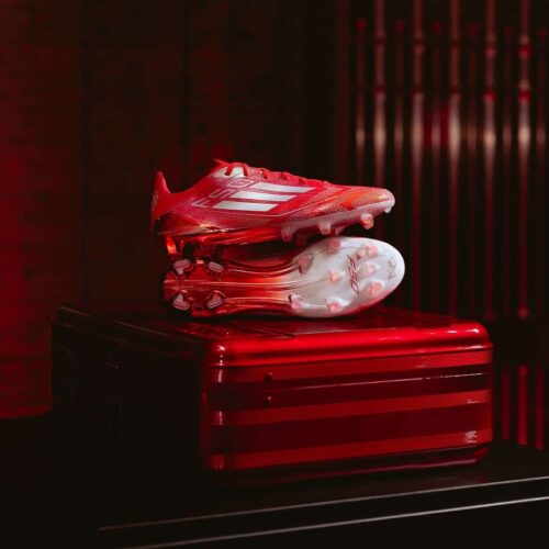 Image de l'article Une paire de F50 spéciale pour les 40 ans de Soccer.com