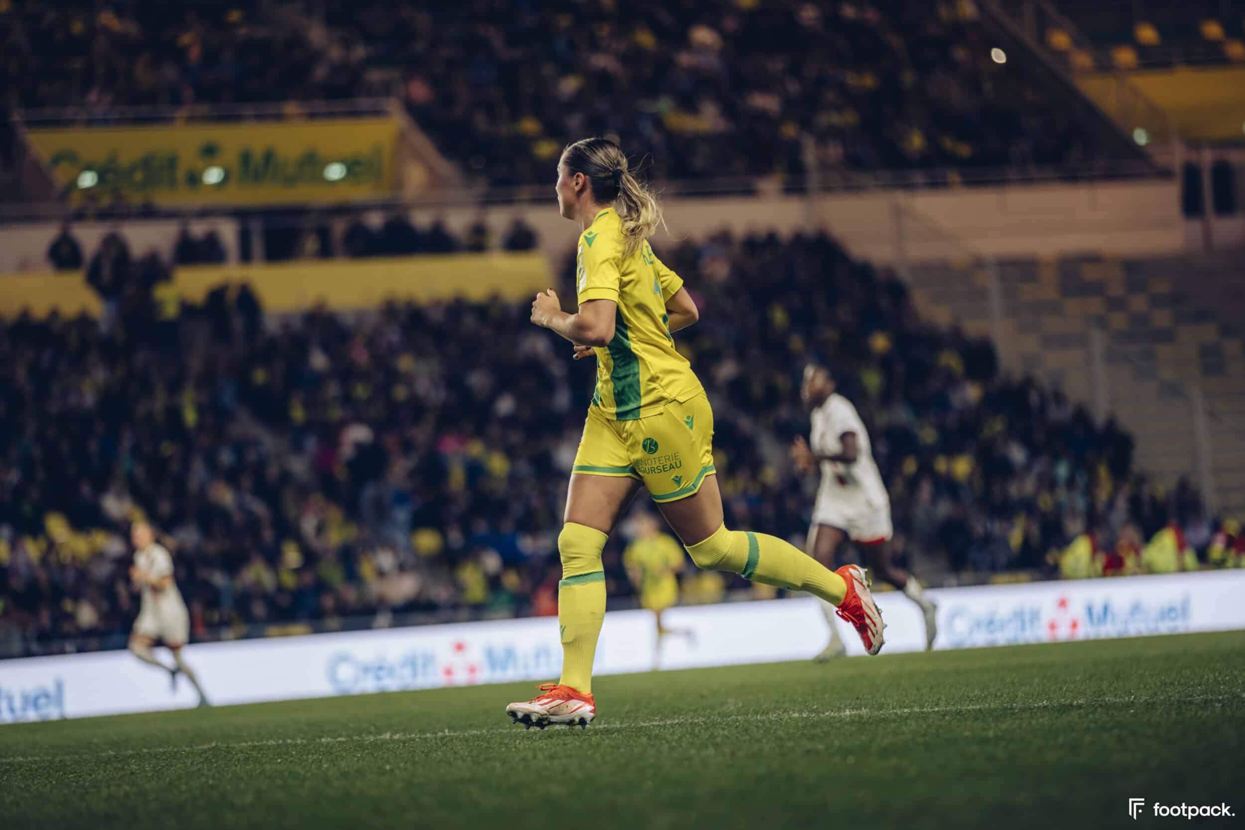 au stade fc nantes psg arkema premiere ligue