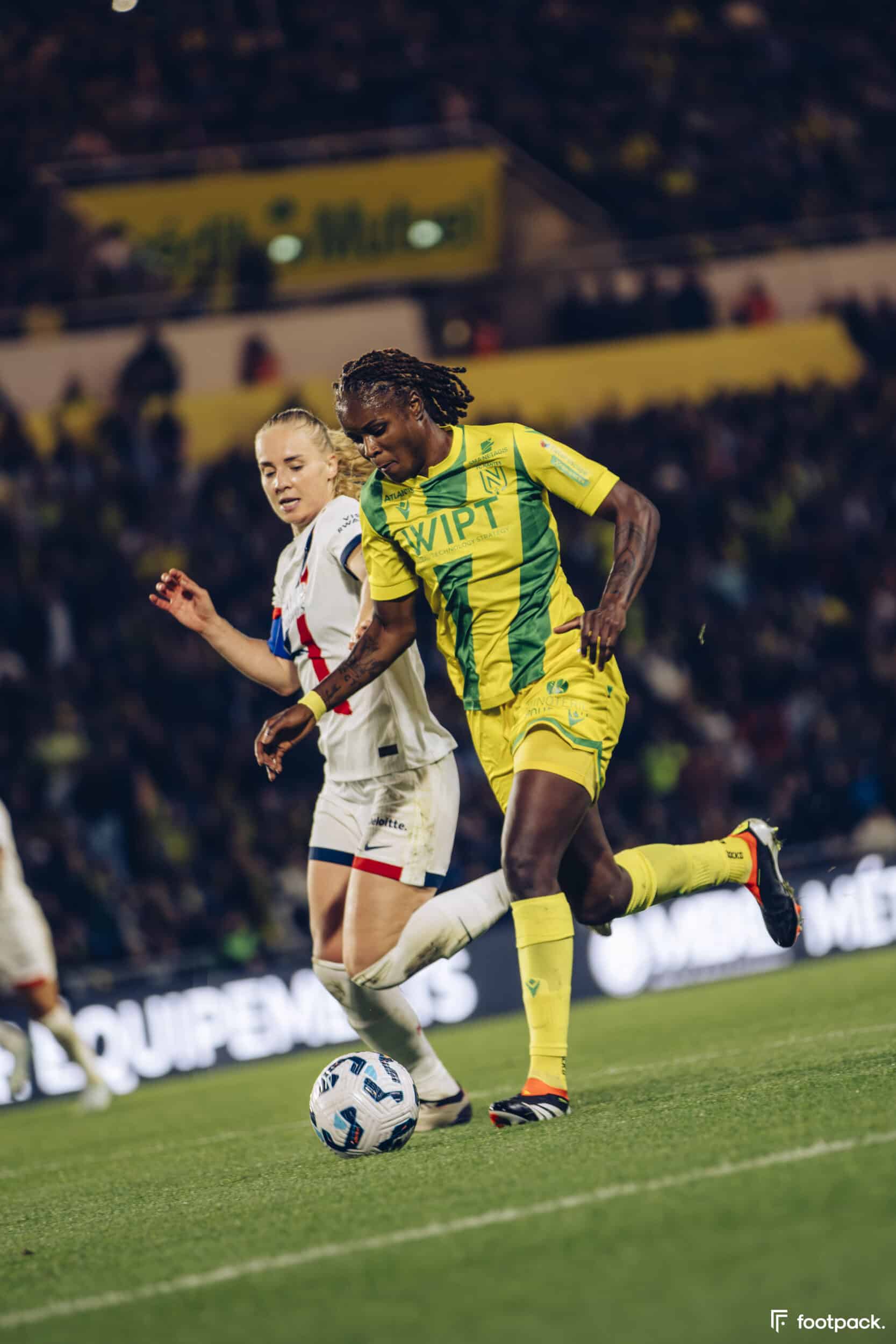 au stade fc nantes psg arkema premiere ligue