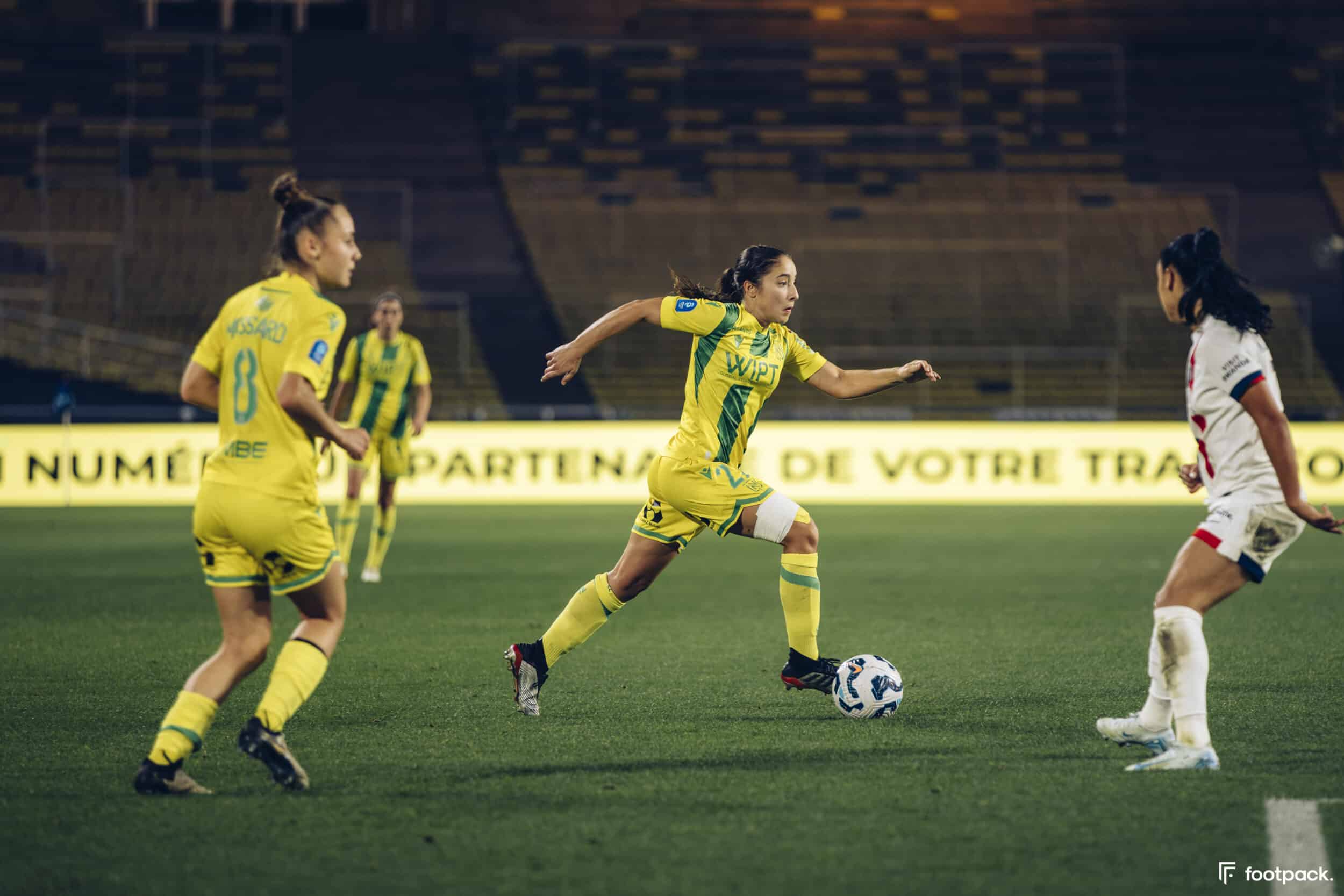 au stade fc nantes psg arkema premiere ligue