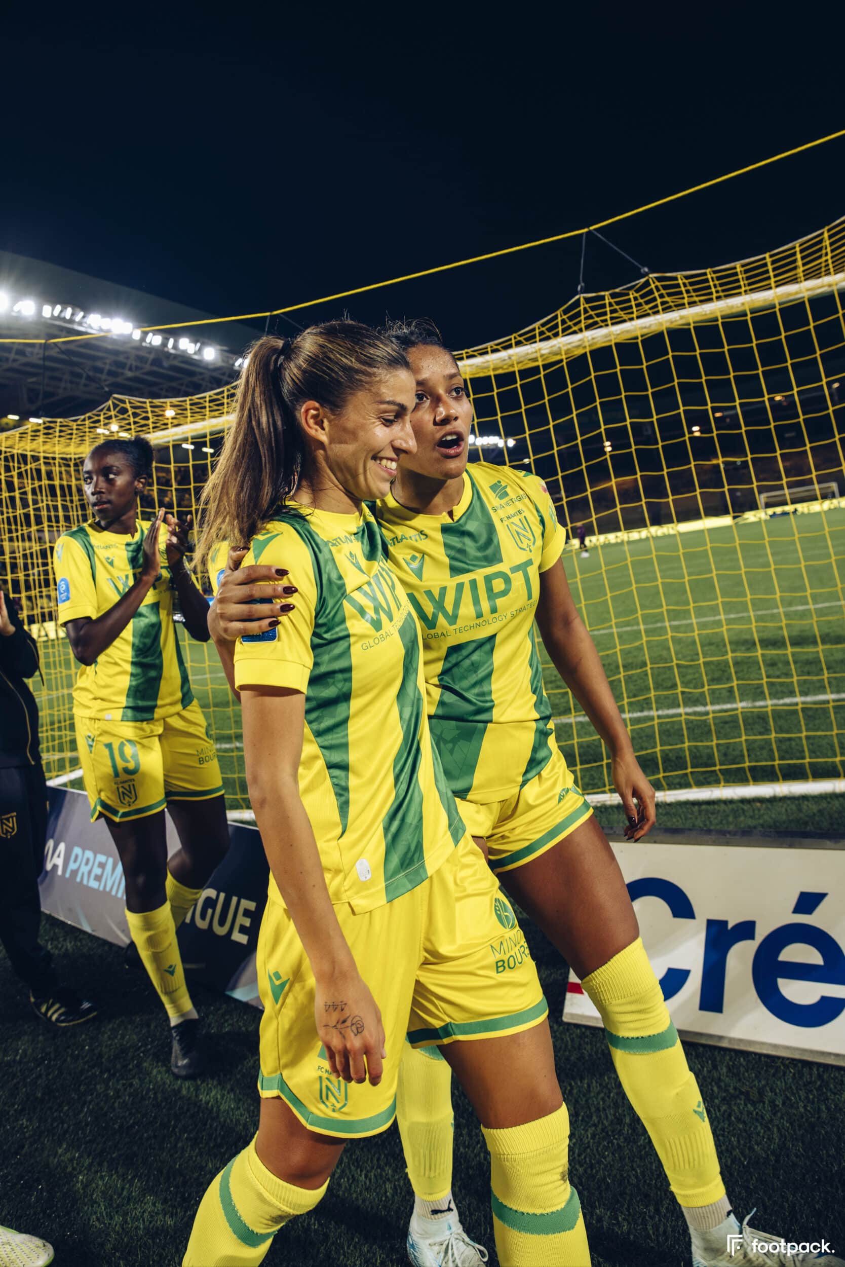 au stade fc nantes psg arkema premiere ligue