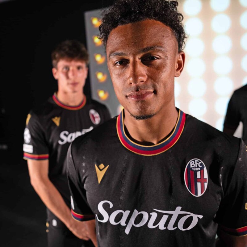 Maillot Lamine Yamal Maillot Bologna FC 2022/23 Macron Troisième