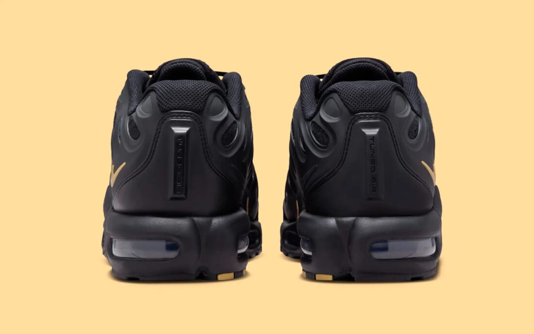 nike air max drift noir or sneakers