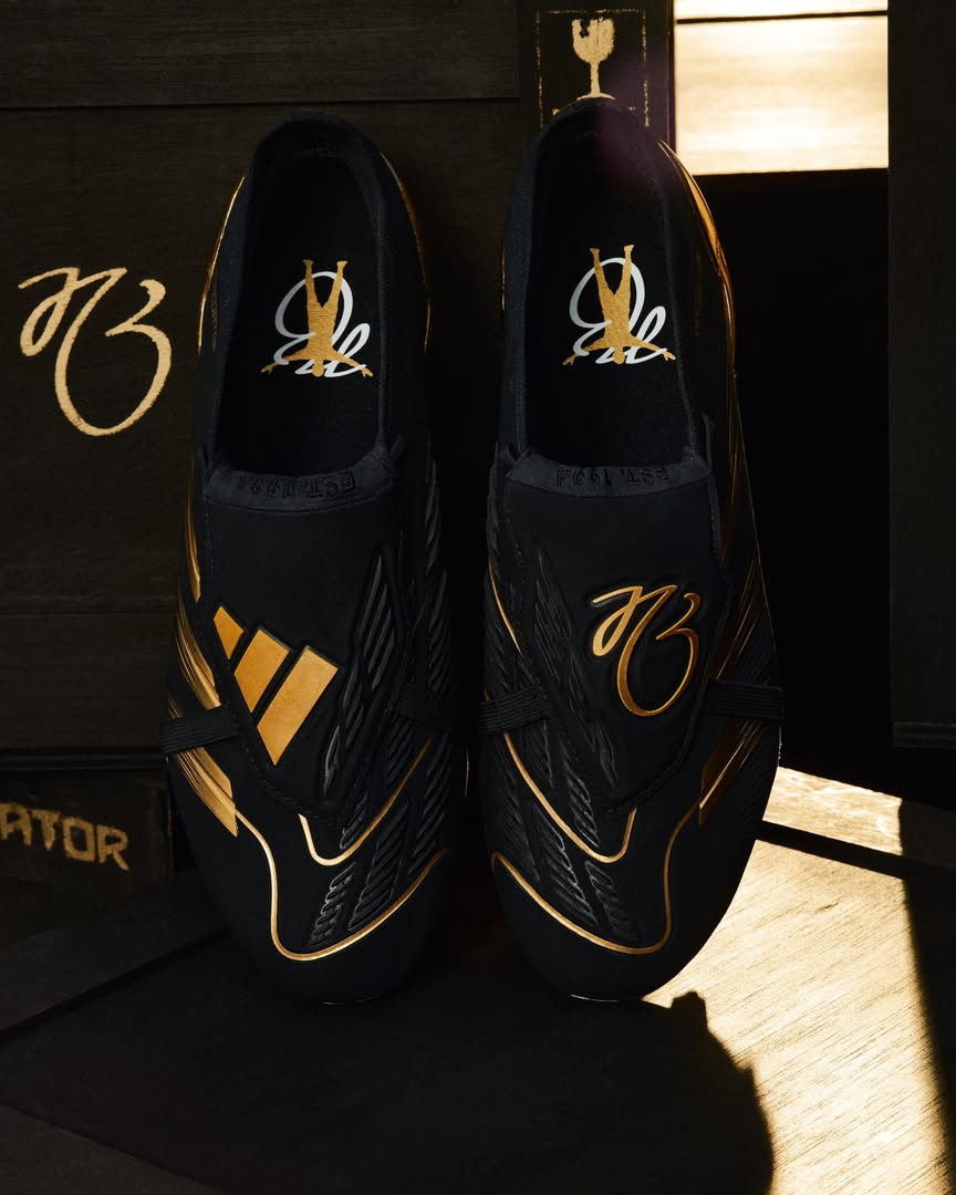 paire crampons signature jude bellingham predator 24 adidas 2024 2025