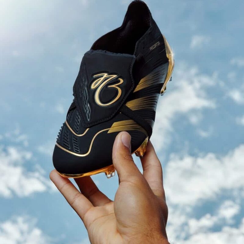 paire crampons signature jude bellingham predator 24 adidas 2024 2025