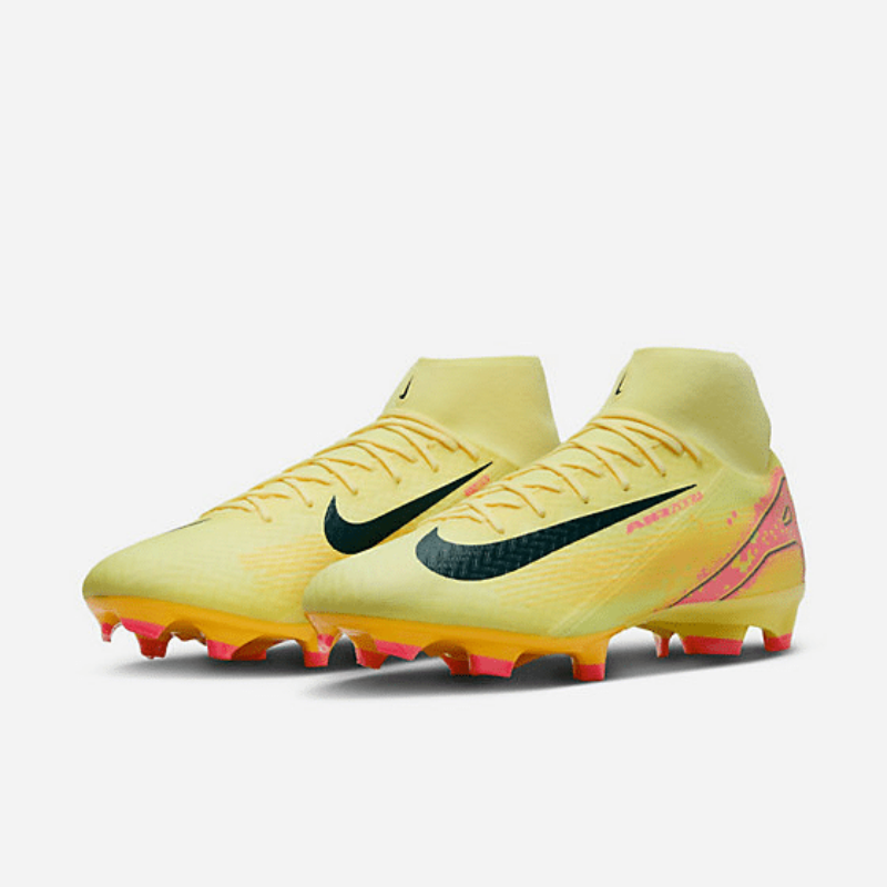 chaussure mbappe mercurial superfly 10 nike 2024 2025