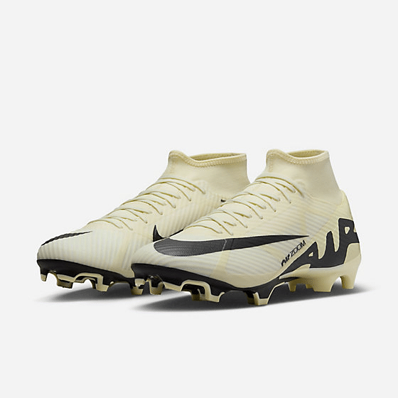 chaussure mercurial superfly 9 nike 2024 2025