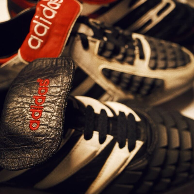 documentaire adidas predator