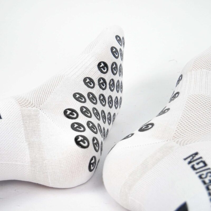 Chaussettes anti derapante tape design 2024 2025